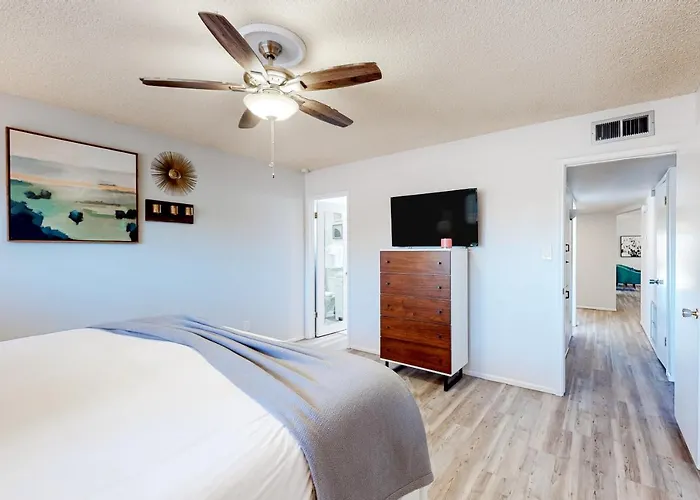 Holiday home Charming Retro Gem *